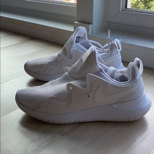 Nike white womens sneakers